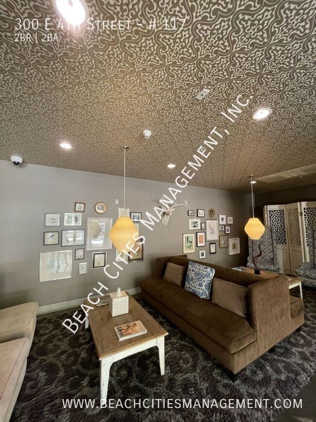 Foto del edificio - 300 E 4th St