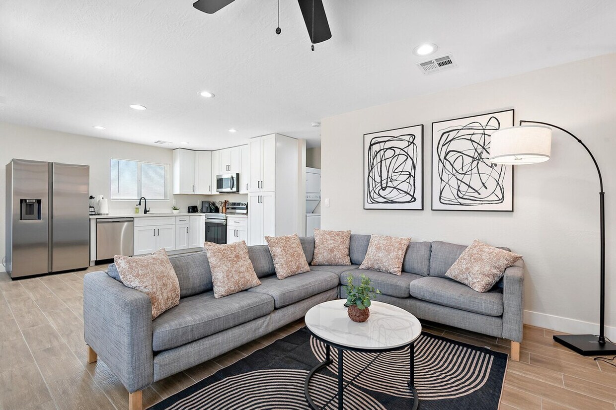 Foto principal - 1801 E Raymond St