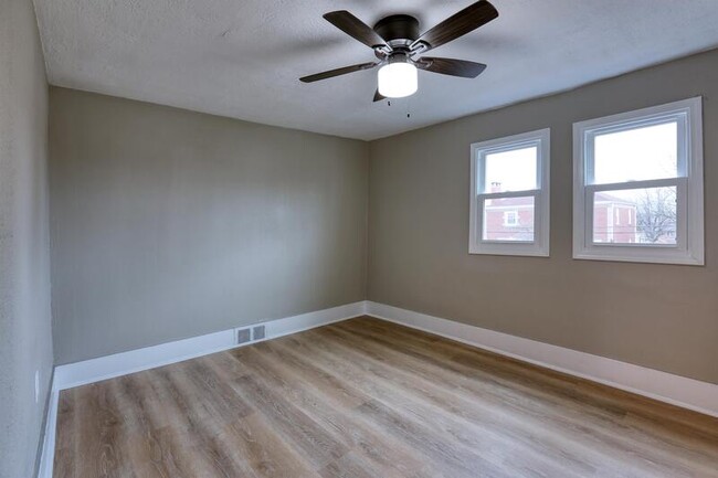 Building Photo - 211 Wilkins Ave