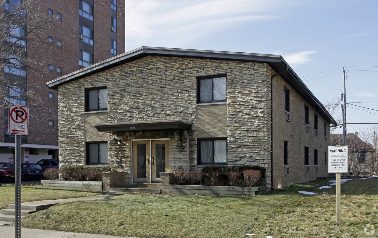 Building Photo - 1843 N Cambridge Ave