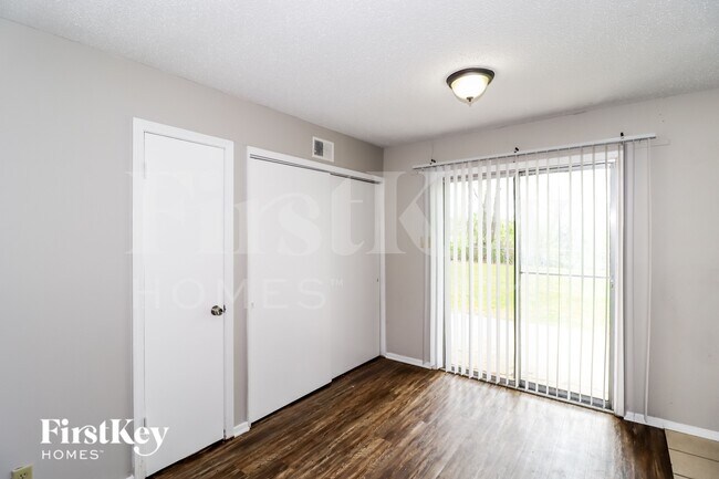 Foto del edificio - 5728 Ballenmoor Dr