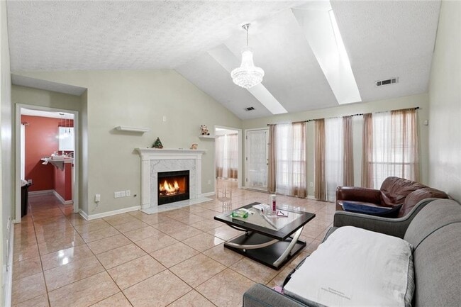 Foto del edificio - 2833 Loral Pines Dr NW