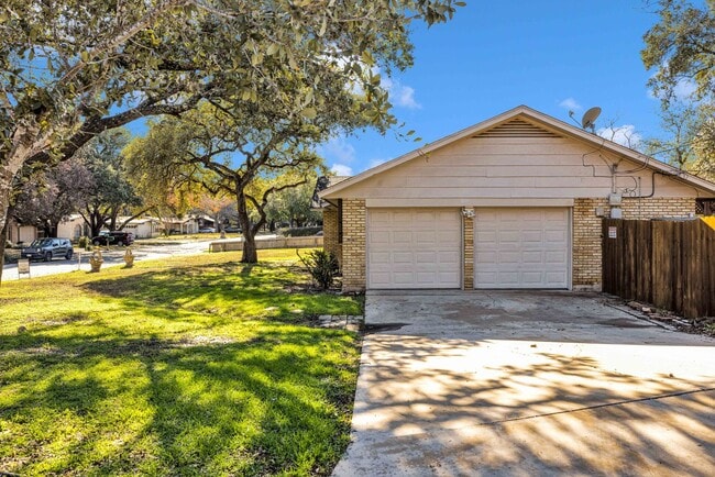 Building Photo - Castle Hills Home for Rent available for A...