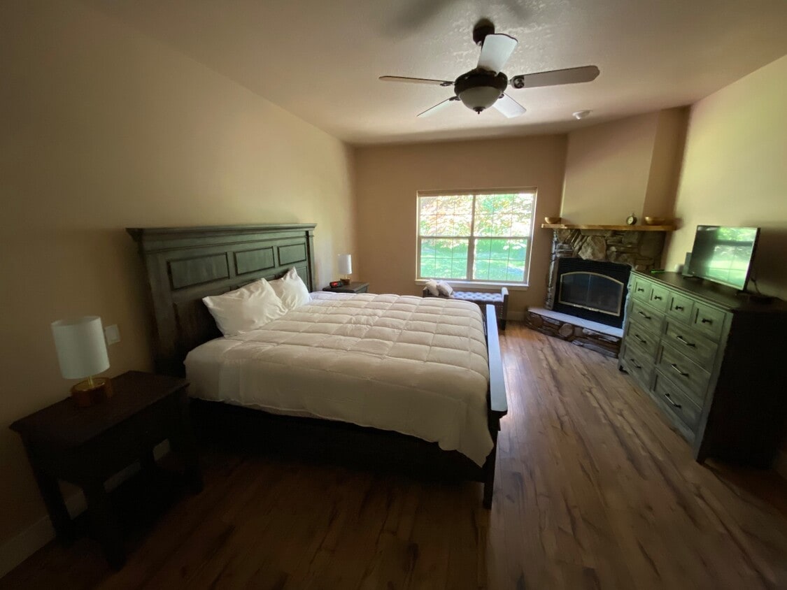 Foto principal - 1885 Lacy Ln