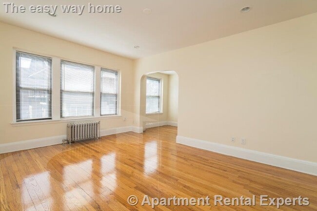 Building Photo - 123 Highland Ave