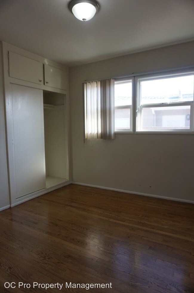Building Photo - 3 br, 1 bath House - 792 N. Orange