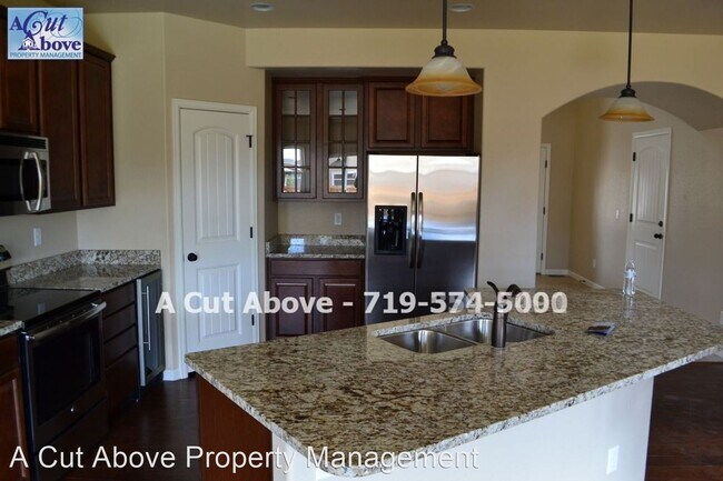 Foto del edificio - 4 br, 2.5 bath House - 10357 Abrams Dr