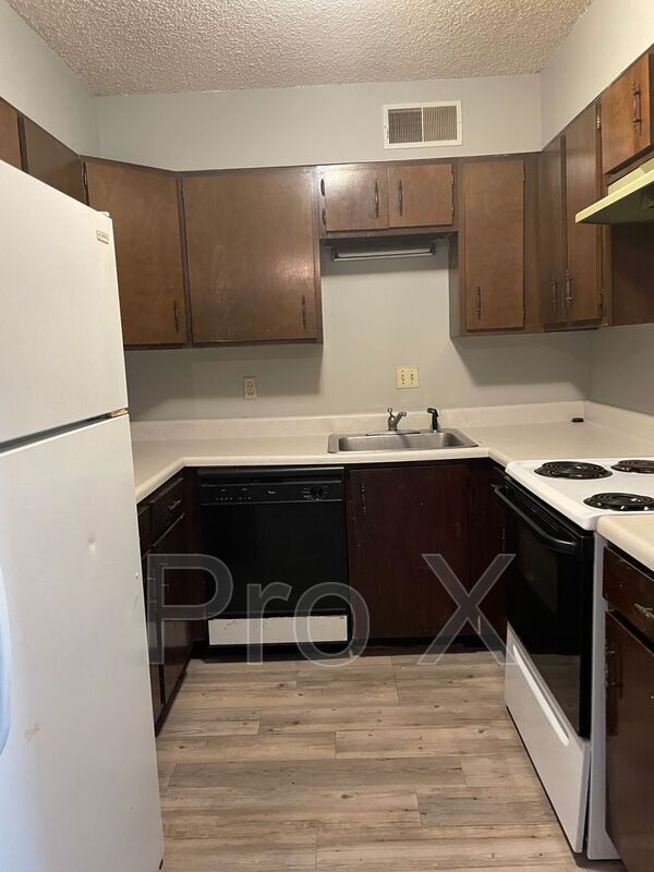 Foto del edificio - 2027-2037 S River St