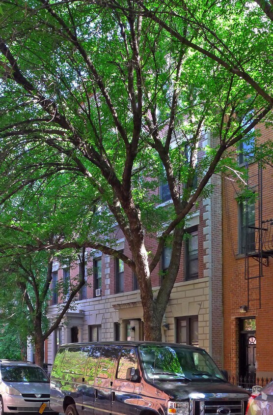 Primary Photo - 409-421 14th St