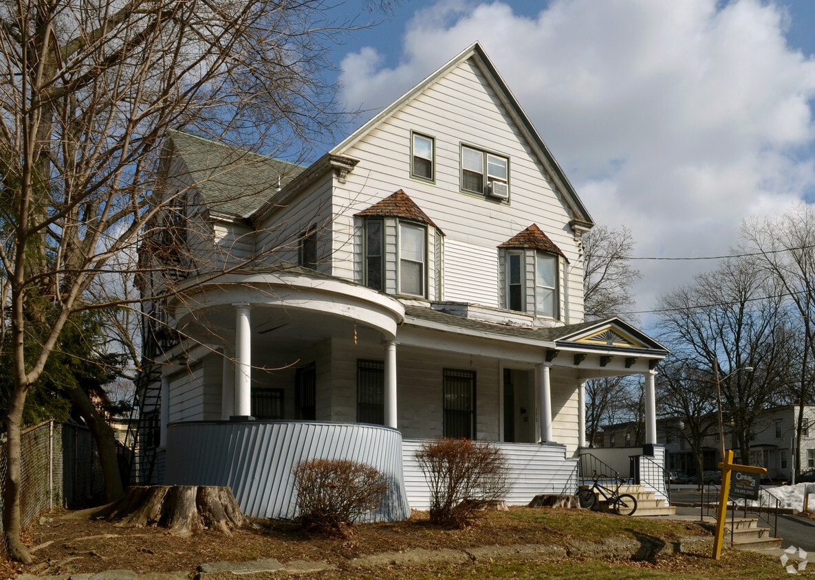 Foto del edificio - 173 Western Ave
