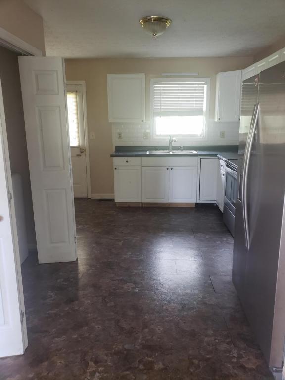 Building Photo - 585 Crozer Ave