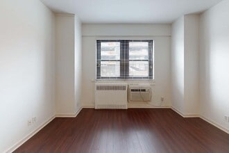 Interior Photo - Parc Frontenac