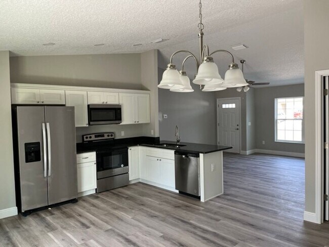 Building Photo - Brand New 3 Bedroom 2 Bath Home For Rent