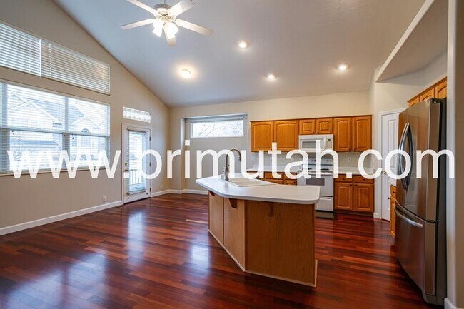 Foto del edificio - 602 E Land Rush Dr