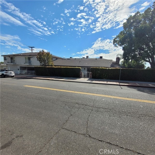 Building Photo - 303 S Kenneth Rd