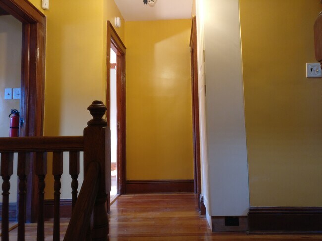 2nd Floor Entry - 91-15 86th Ave