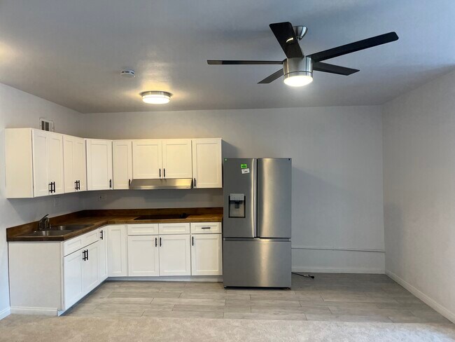 Foto del edificio - 2349 W Orange Dr N