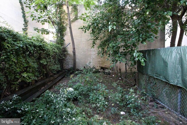 Foto del edificio - 1525 W Seybert St