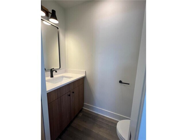 Foto del edificio - 131 W 46th St