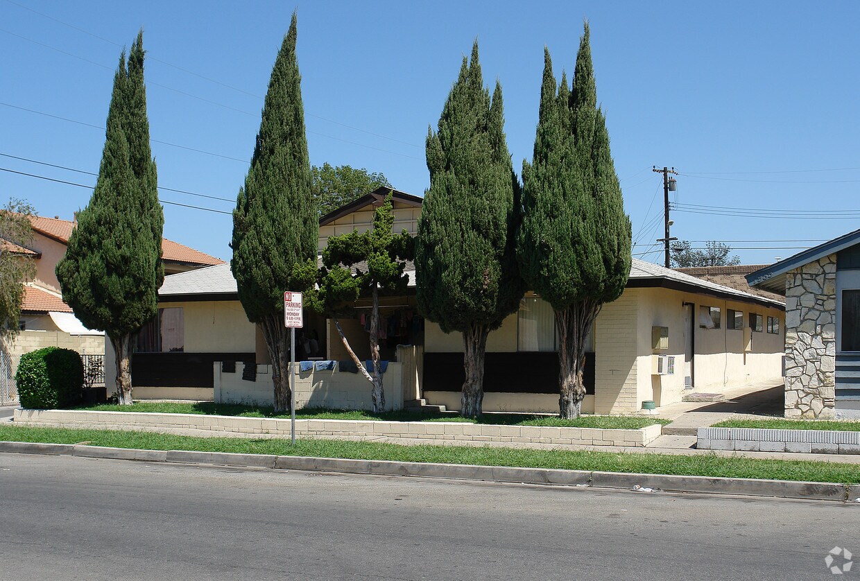 Building Photo - 1993 N Highland St