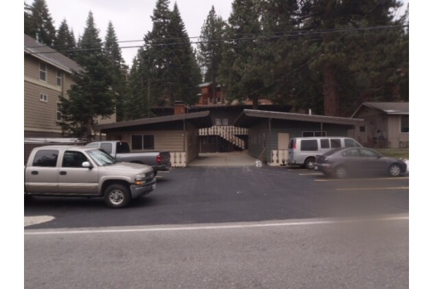 Primary Photo - 1801 Old Mammoth Rd