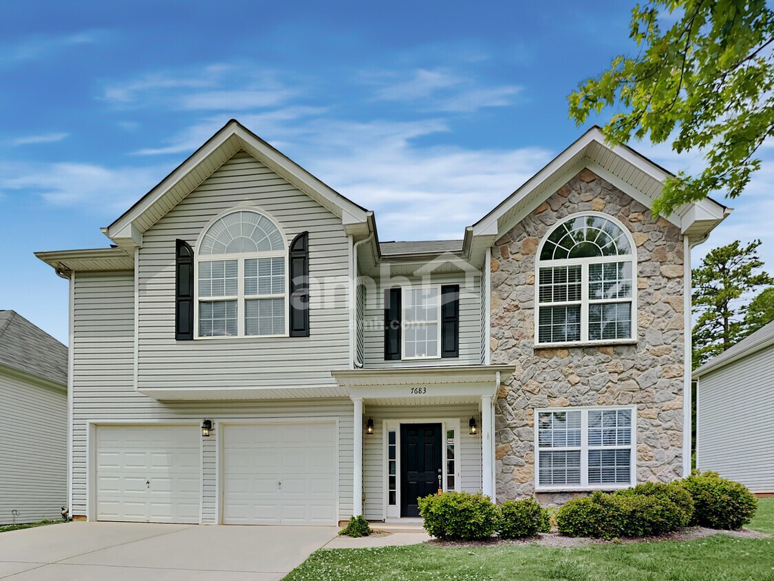 7683 Natalie Commons Drive House Rental in Denver, NC