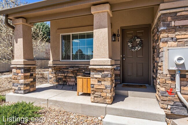 Building Photo - 2 br, 2 bath House - 1335 S Chambers Rd #101