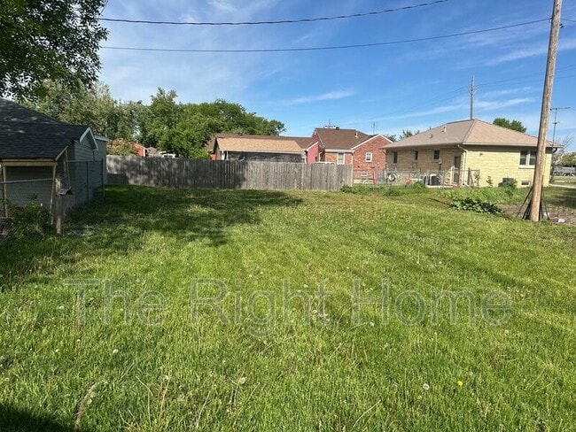 Building Photo - 4525 N 70th St