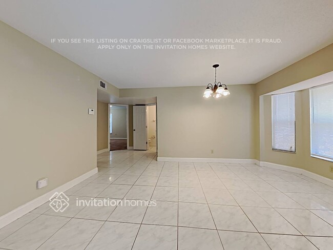 Building Photo - 10806 Scepter Dr
