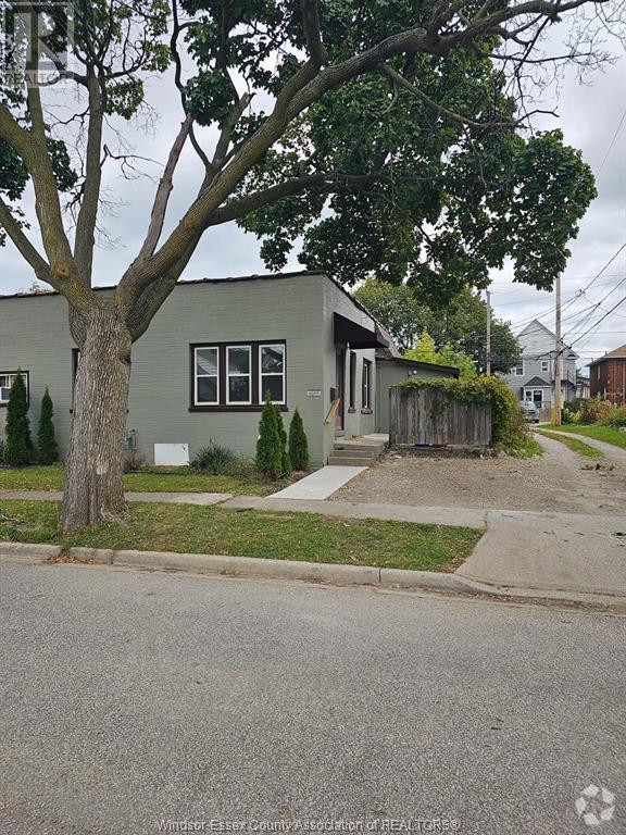 Building Photo - 2316 Highland Ave