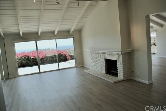 Building Photo - 19 Montecito Dr
