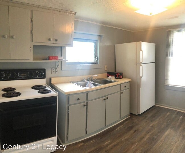Building Photo - 1 br, 1 bath House - 306 Housley Ave
