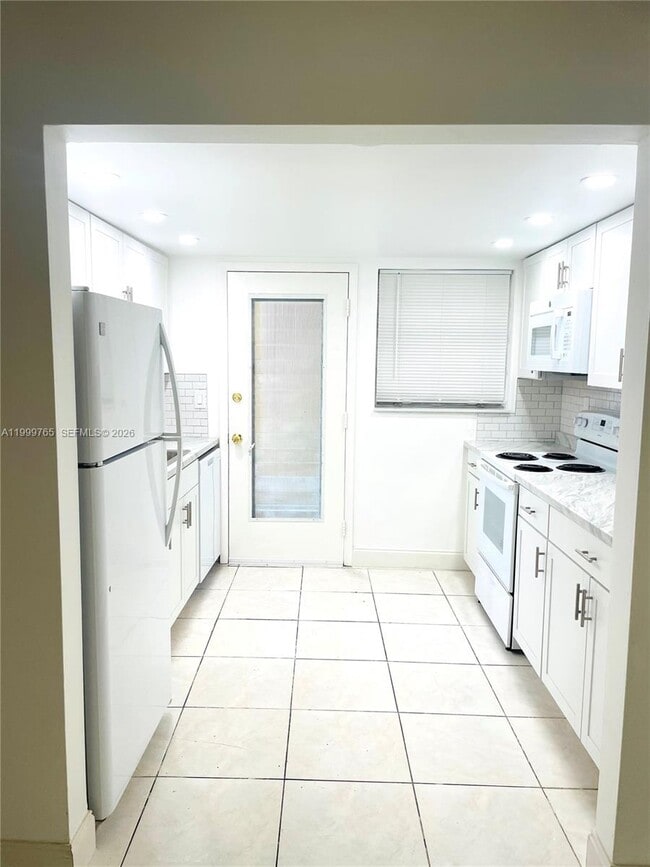 Foto del edificio - 11840 NE 19th Dr