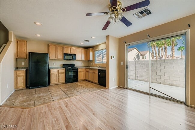 Foto del edificio - 4229 Perfect Drift St
