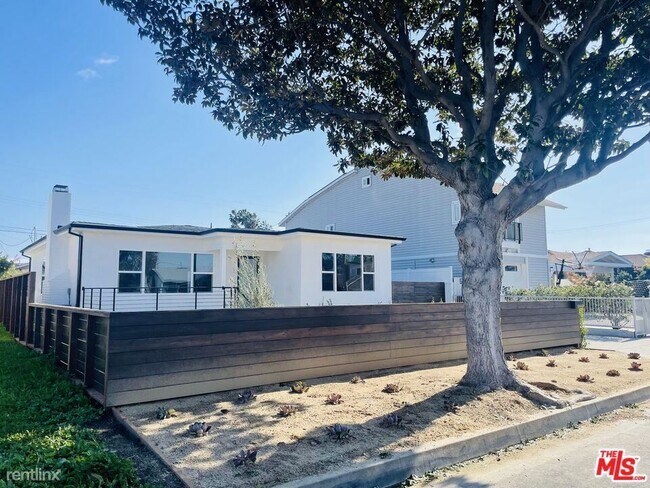 Foto del edificio - 3 br, 2 bath House - 12444 Aneta St