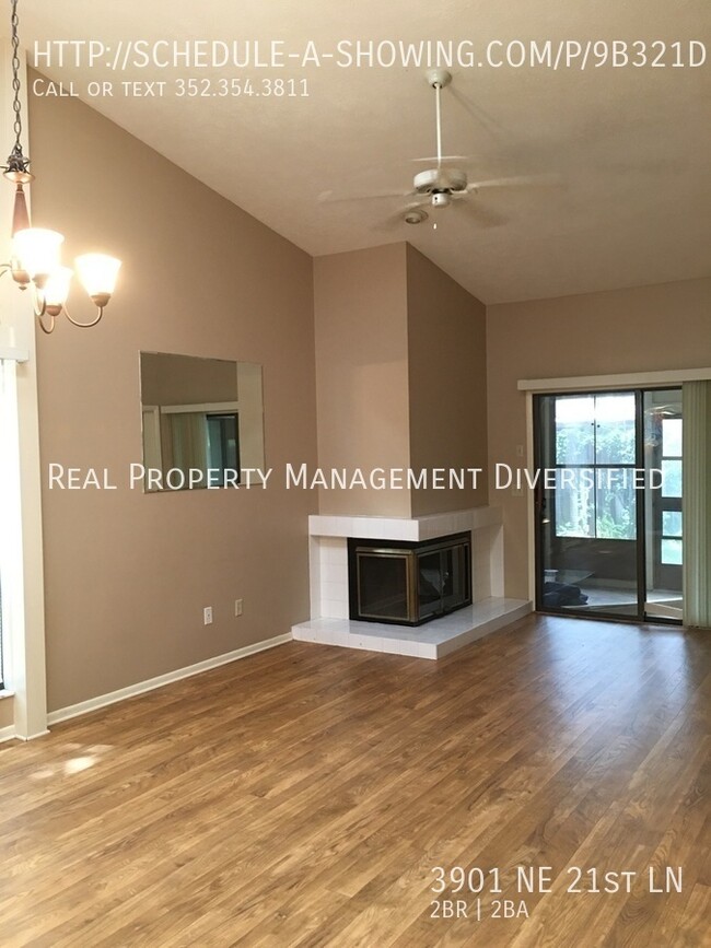 Foto del edificio - 3901 NE 21st Ln