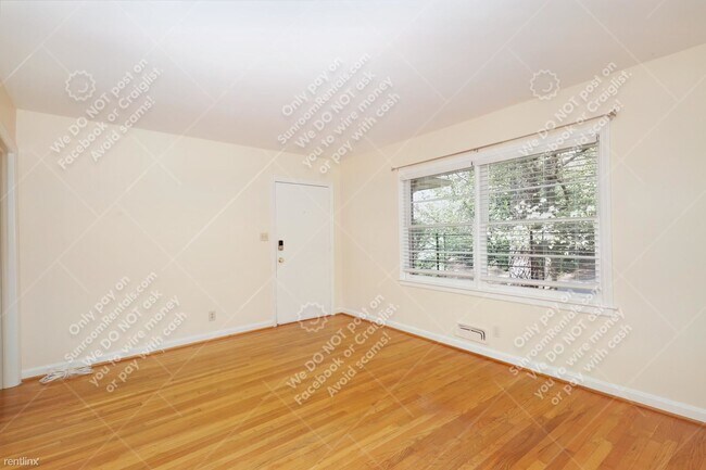 Building Photo - 2 br, 1 bath House - 911 Lindbergh Dr NE 9...