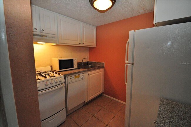 Foto del edificio - 103 Oyster Bay Cir