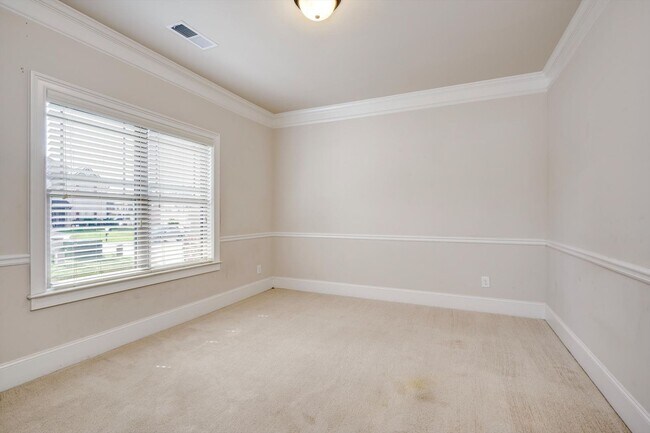 Building Photo - 542 Oconee Cir