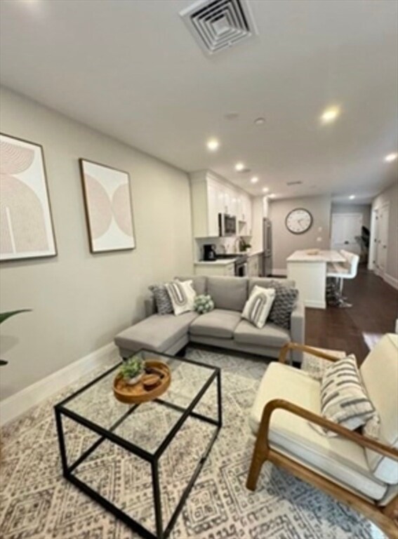 Foto del edificio - 480 W Broadway