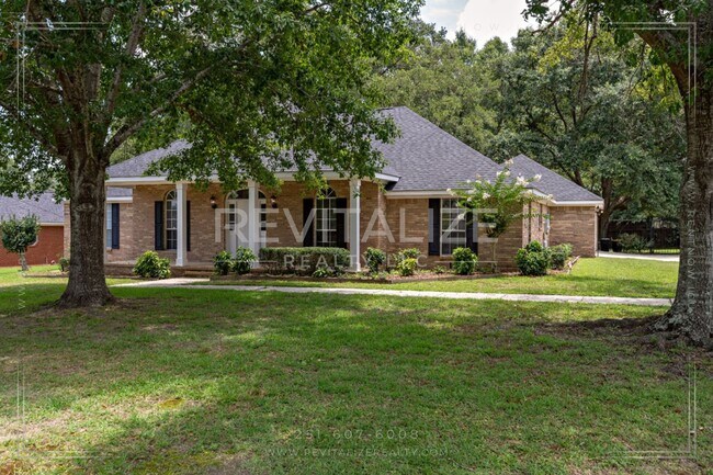 Foto del edificio - COMING SOON!!!   Beautiful 3 Bedroom/3 Bathroom Home in Semmes!