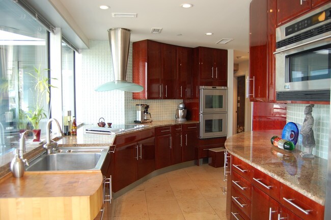 Kitchen View - 545 E Wells St