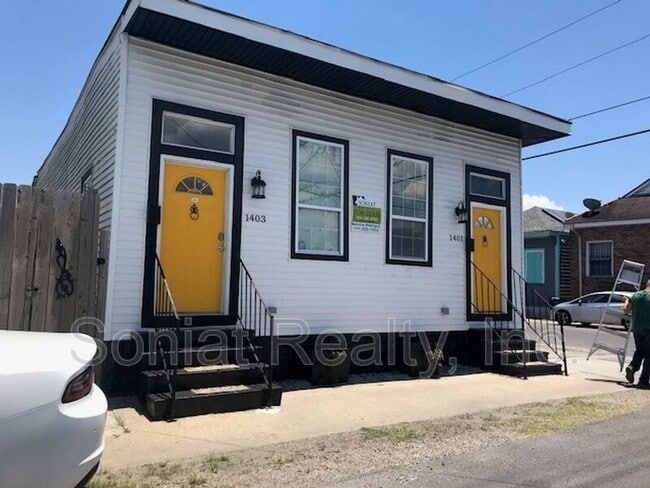 Photo - 1403 Port St Apartment