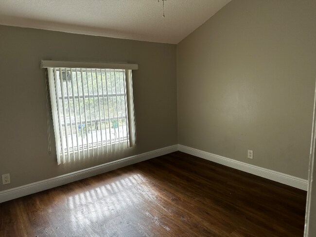 Foto del edificio - 10515 NW 37th St