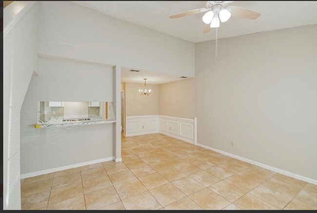 Building Photo - Fully renovated 3 BR/ 2 BA townhome off of Capital Park Circle