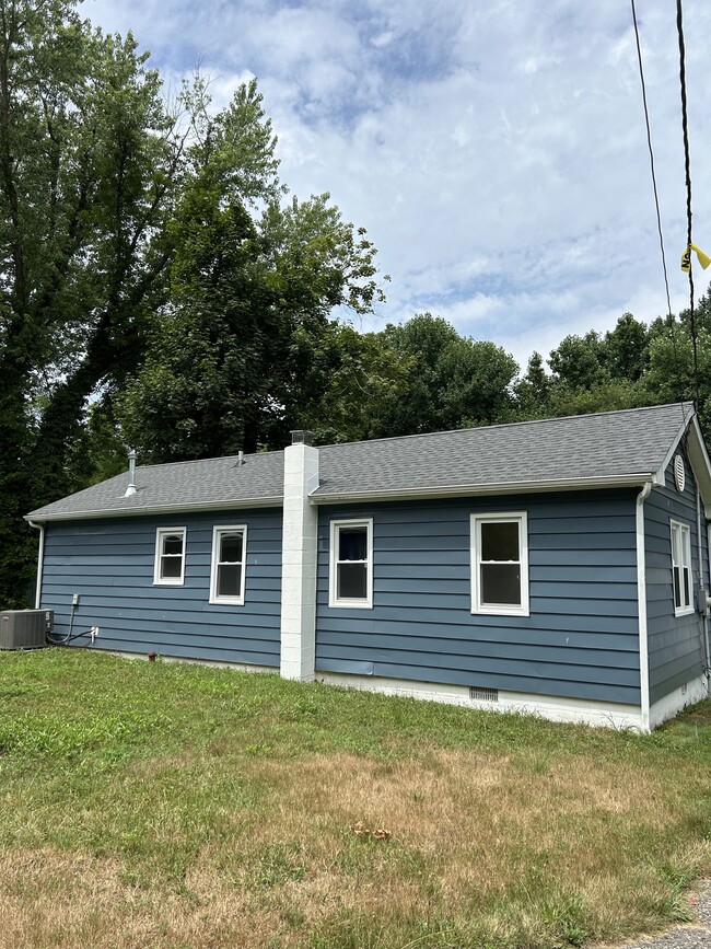 Building Photo - 93 Davidson Mill Rd
