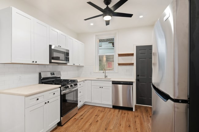 Building Photo - 1507 S Wilton St