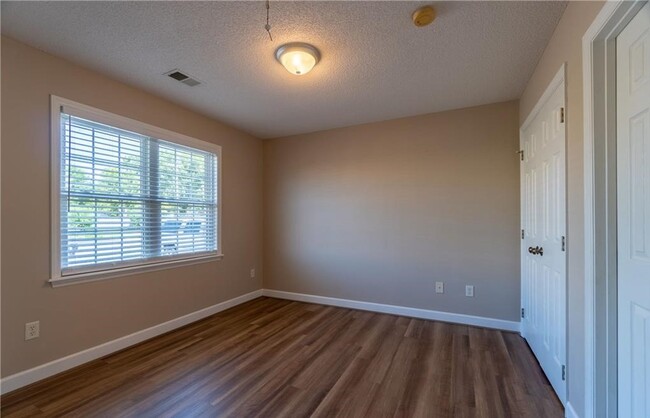 Foto del edificio - 505 S Ayersville Rd