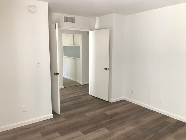 Building Photo - 15215 W Magnolia Blvd