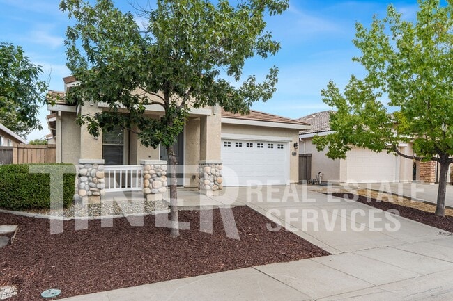 Building Photo - 1839 Dawnelle Way